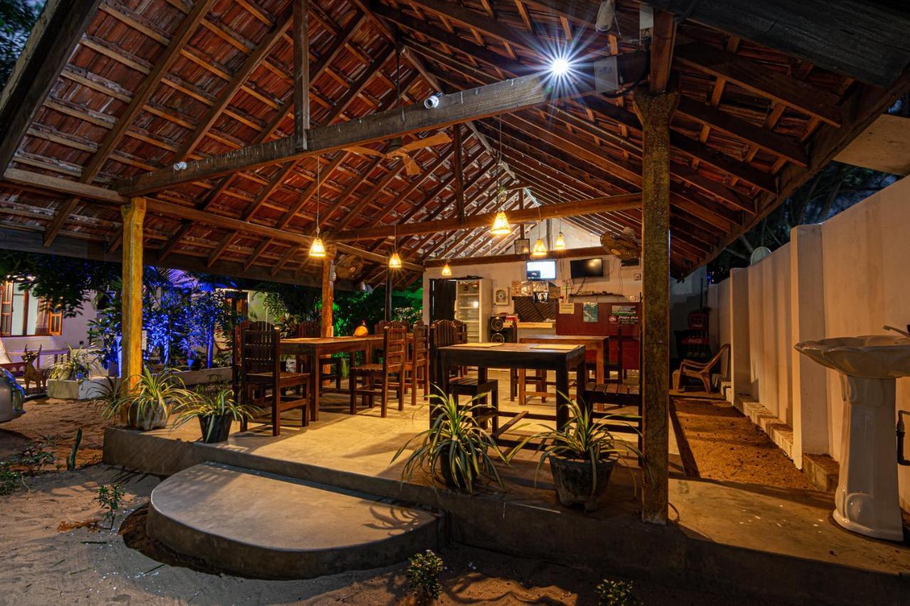 Comfort Beach Hotel Baía de Arugam Exterior foto