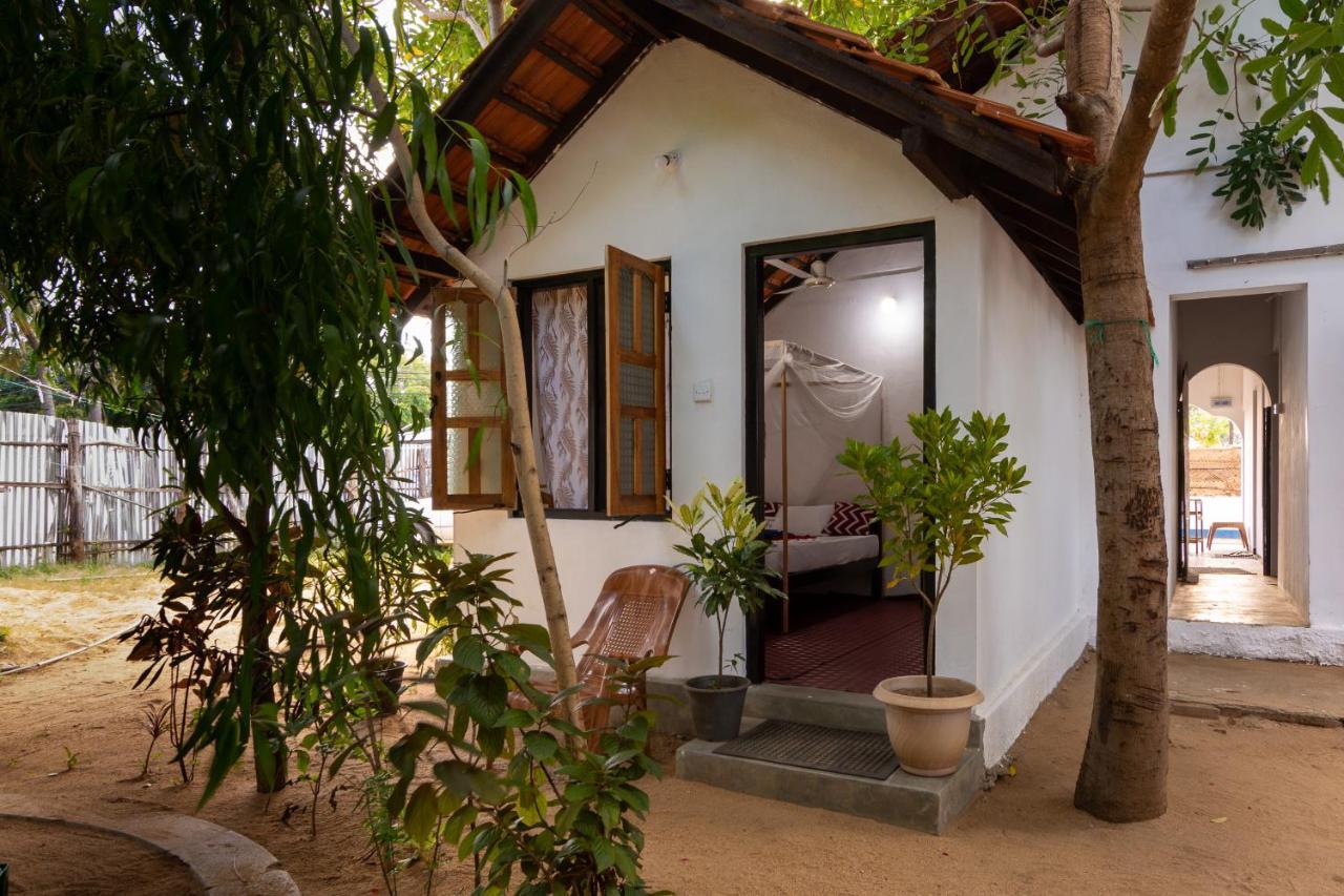 Comfort Beach Hotel Baía de Arugam Exterior foto